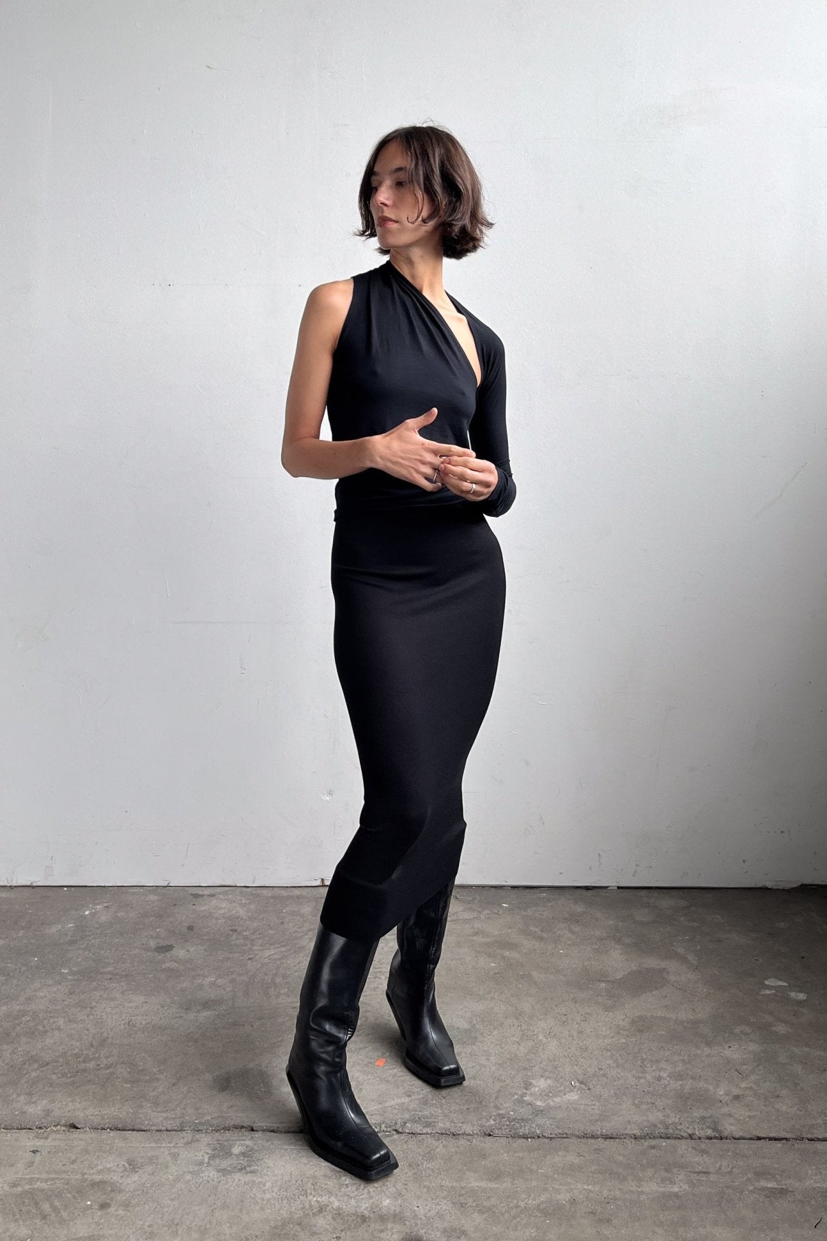 Asymmetric One Sleeve Top - Black - STUDIO MATIS